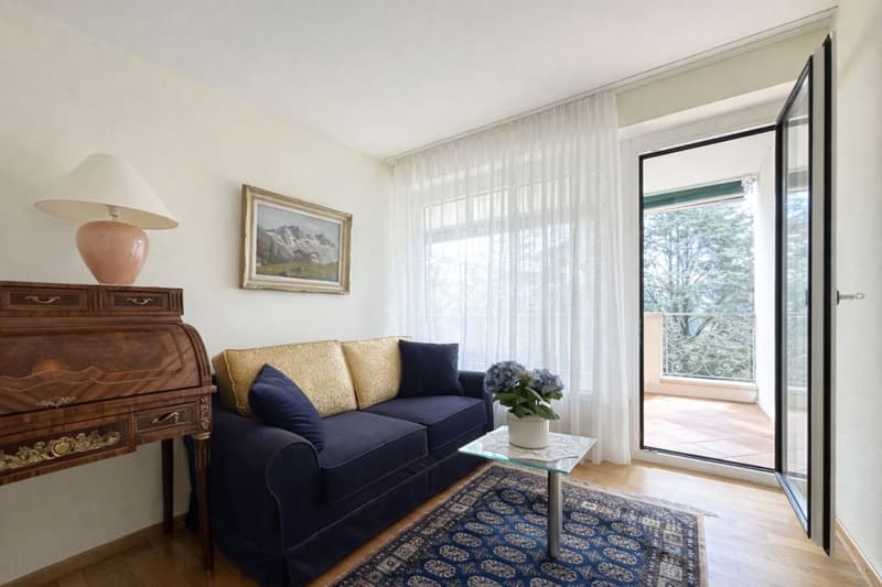 Penthouse mit Seeblick im Herzen von Muralto (6)