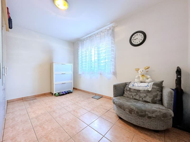 Geräumige 3.5-Zimmer-Wohnung im Erdgeschoss in Gnosca (5)