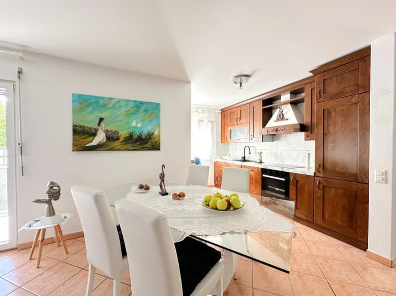 Geräumige 3.5-Zimmer-Wohnung im Erdgeschoss in Gnosca (1)