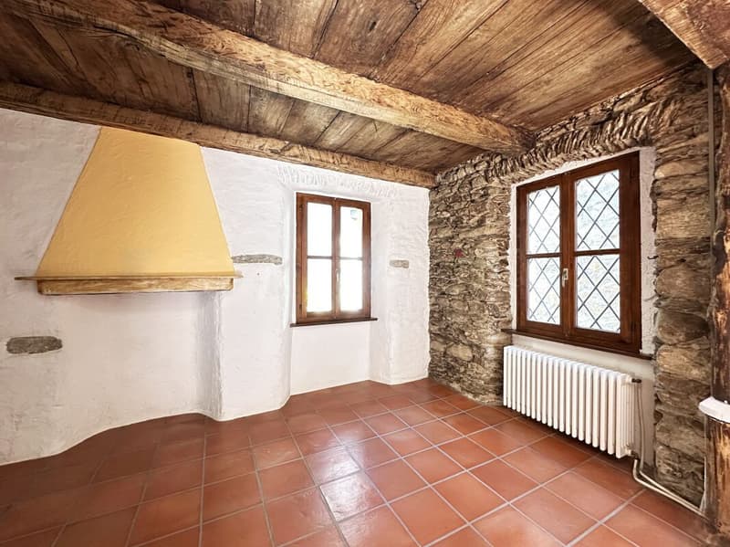Charmantes historisches Haus im Herzen des malerischen Dorfkerns von Piazzogna (9)