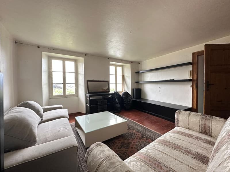 Grosses Haus zur Renovation mit Panoramaterrasse in Solduno (11)