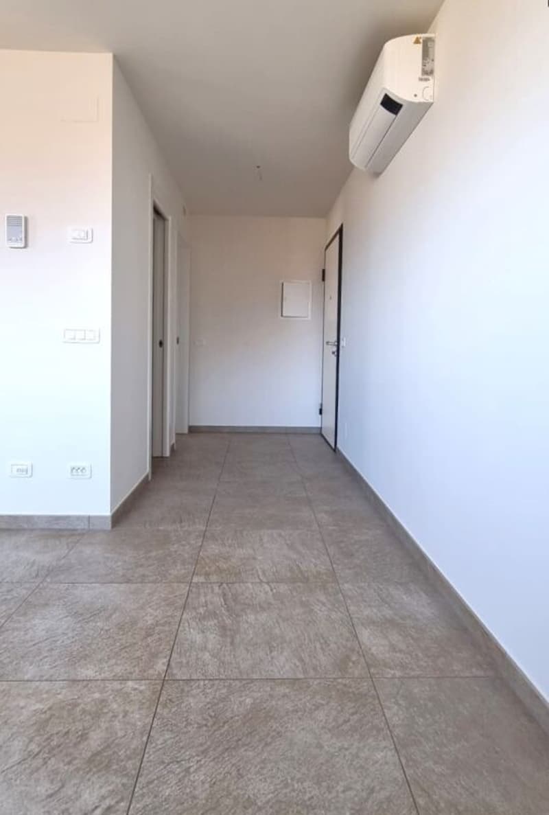 Modern und strategisch gelegene 4.5-Zimmer-Wohnung in Sant'Antonino – Perfekt für alle, die Komfort und Lebensqualität suchen (4)