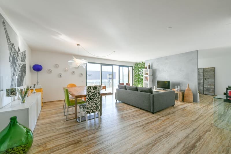 Sehr schöne und moderne 3.5 Zi-Wohnung mit teilweise See Sicht (7)
