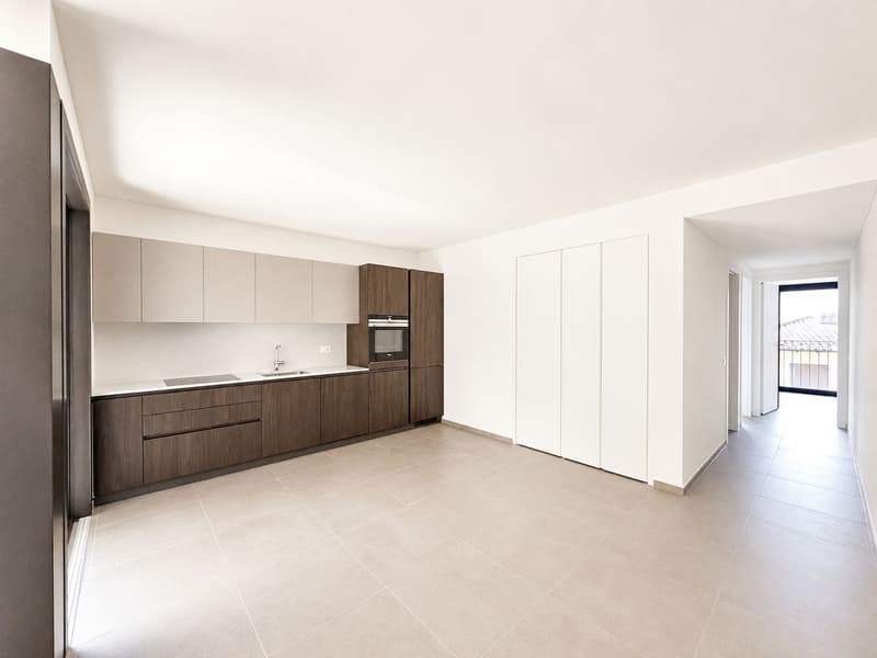 Moderne 3.5-ZWg im Grünen in Gordola (1)