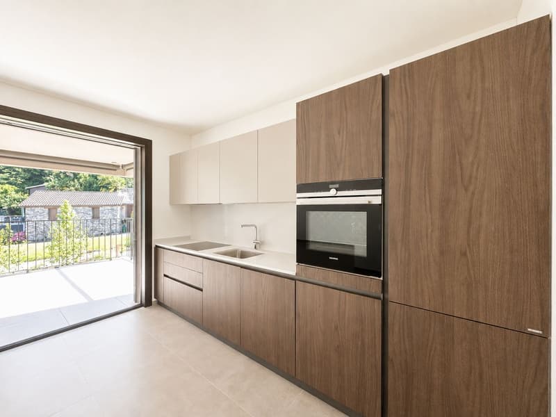 Moderne 3.5-ZWg im Grünen in Gordola (3)