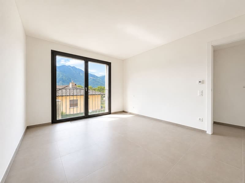 Moderne 3.5-ZWg im Grünen in Gordola (4)