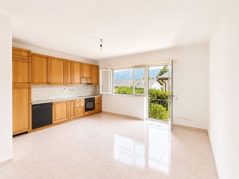 Helle 3.5-Zimmer-Wohnung in ruhiger Lage (3)