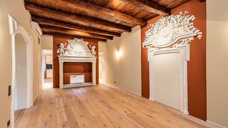 BISSONE – Residenza straordinaria tra storia e design (3)