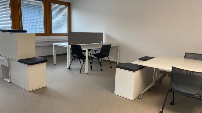 Möblierte Büroräume im modernen Businesscenter in Obfelden (4)