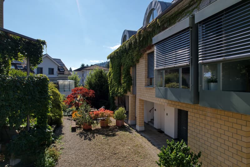 Moderne, zentrale Wohnung mit Gartensitzplatz im Grünen! (6)