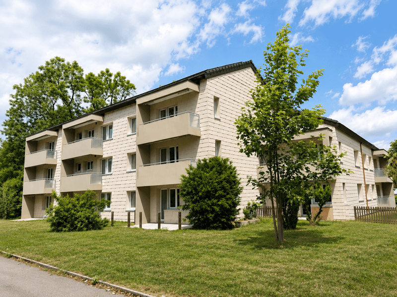 Zentrale Aussenparkplätze in Im Gässli 25, 8162 Steinmaur (1)