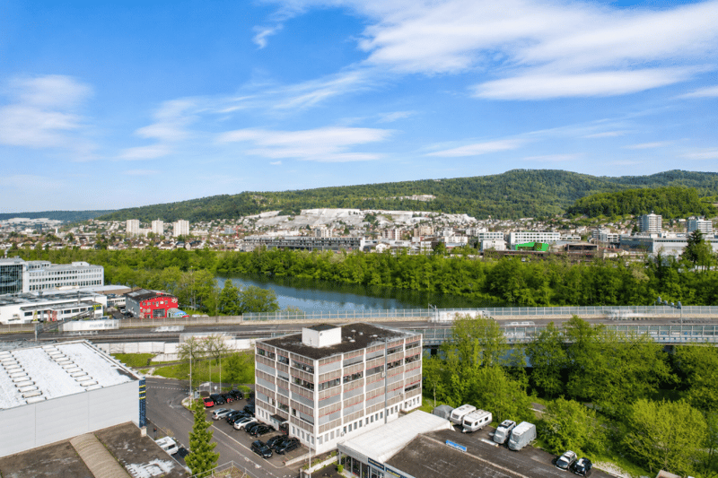 Frisch sanierte, modulare Büroflächen an bester Lage in Neuenhof (2)