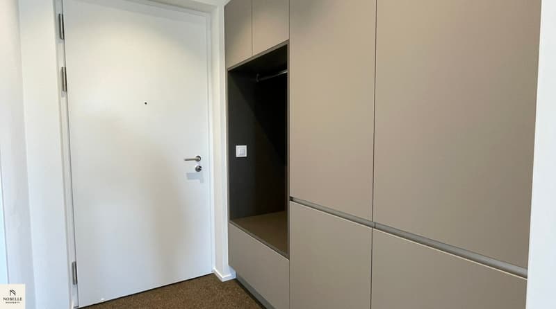 Sonnig, modern und hochwertig – 2.5 Zimmer Wohnung mit unverbaubarer Aussicht (11)