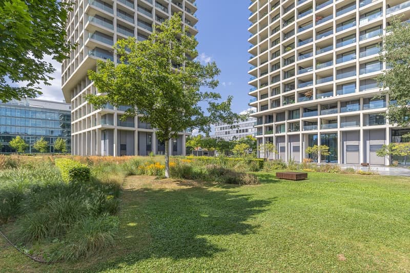 Exklusive 2 Zimmer Wohnung mit Panorama über den Dächern von Zürich (13)
