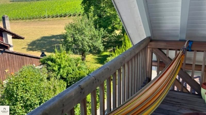 Charmante Dachwohnung mit Schwedenofen und Aussicht ins Grüne (9)