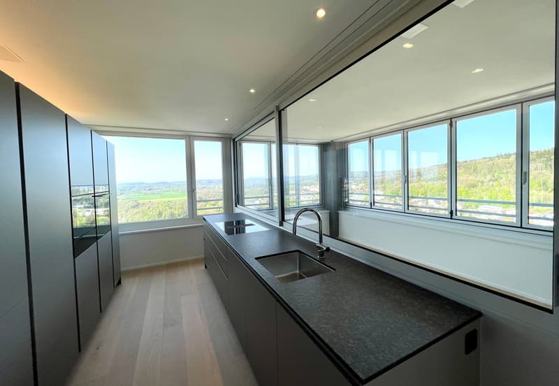 Exklusive 4.5 Zimmer Wohnung im Rhyfall Tower mit Rheinblick (2)