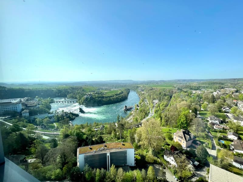 Exklusive 4.5 Zimmer Wohnung im Rhyfall Tower mit Rheinblick (14)