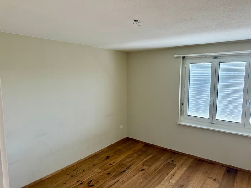 Helle 3.5-Zimmer-Wohnung mit Balkon in ruhiger Lage – Steckborn (8)