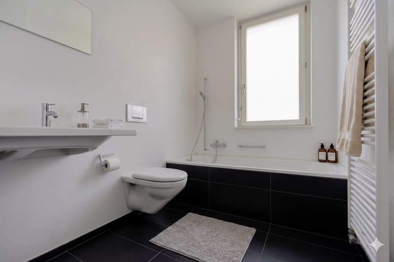 Lichtdurchflutetes Zuhause an der Schüss  4.5 Zimmer mit Charakter (10)