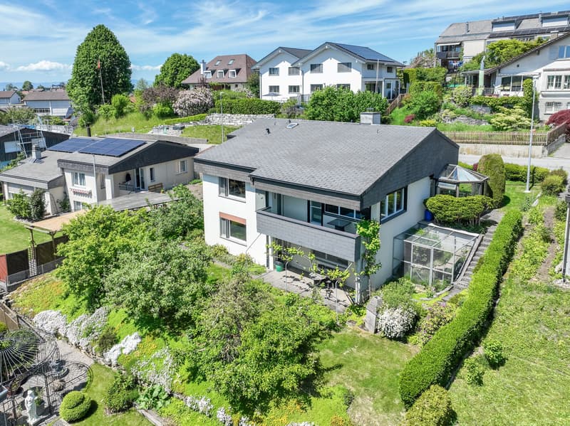 Wohnerlebnis mit Weitsicht und Gartenidylle (1)