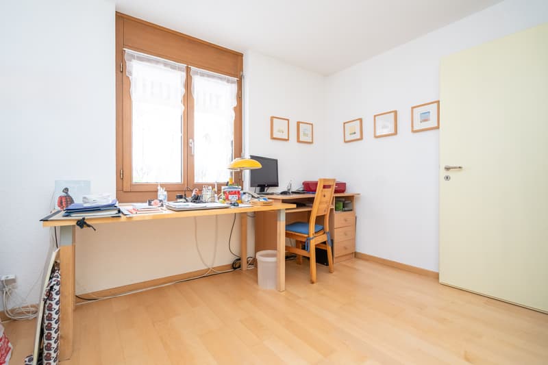 5.5-Zimmer-Reihenhaus mit Aussensitzplätzen, zwei Balkonen und einem Einstellhallenplatz (10)