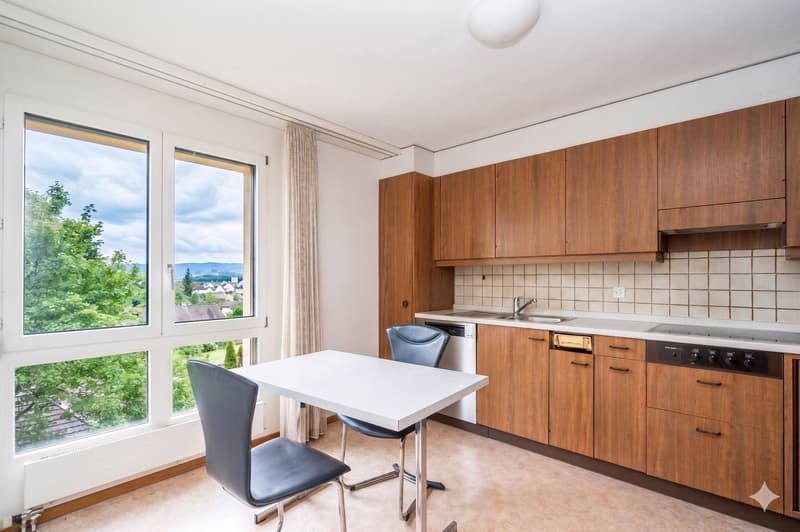 Helle 4.5-Zimmer-Wohnung mit Einstellplatz in Bolligen (2)