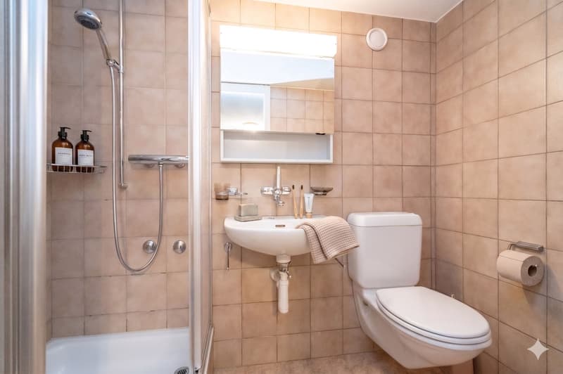 Helle 4.5-Zimmer-Wohnung mit Einstellplatz in Bolligen (10)