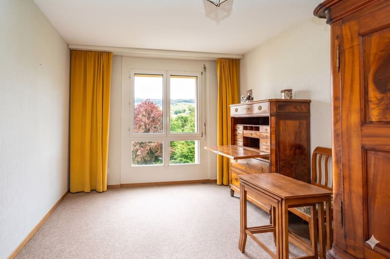 Helle 4.5-Zimmer-Wohnung mit Einstellplatz in Bolligen (3)