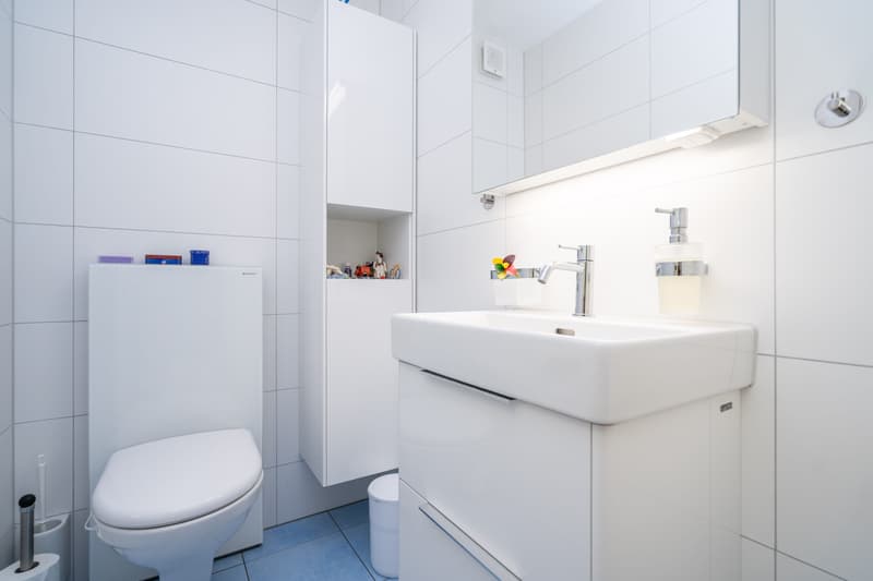 5.5-Zimmer-Reihenhaus mit Aussensitzplätzen, zwei Balkonen und einem Einstellhallenplatz (6)
