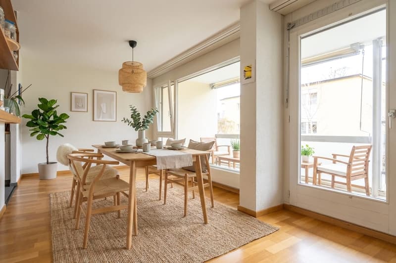 Ruhig, grün und sofort wohnbereit - 3.5-Zimmerwohnung in Bolligen (3)