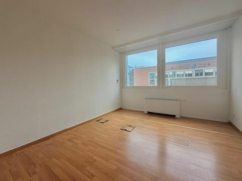 LUGANO · UFFICIO MODERNO CON CUCINA E BAGNO DISABILI · DISPONIBILE DA SUBITO (11)