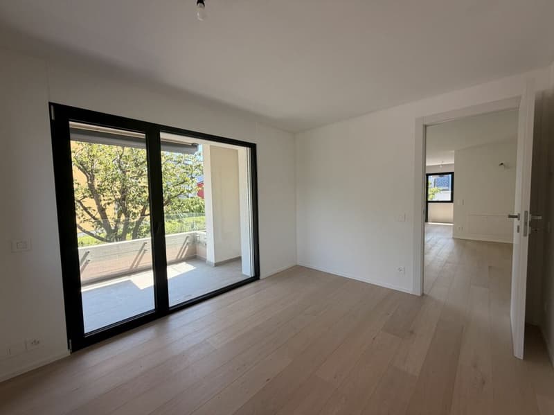 CANOBBIO - FULLY RENOVATED 4.5-ROOM APARTMENT WITH PRIVATE GARDEN, TECHNOLOGY AND COMFORT (13)