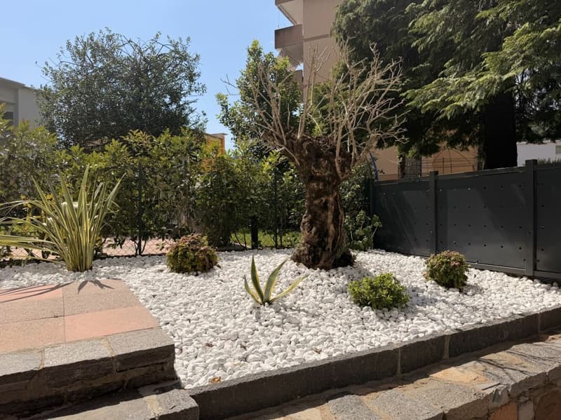 CANOBBIO - FULLY RENOVATED 4.5-ROOM PENTHOUSE WITH LAKE VIEW, TECHNOLOGY AND COMFORT (14)