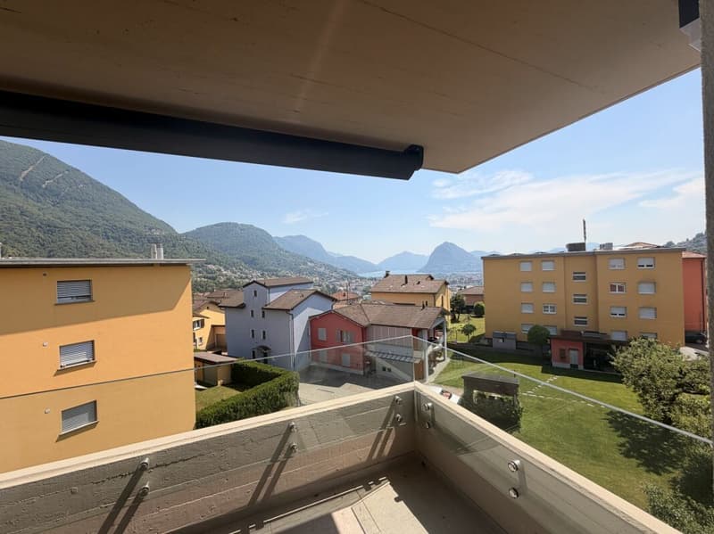 CANOBBIO - FULLY RENOVATED 4.5-ROOM PENTHOUSE WITH LAKE VIEW, TECHNOLOGY AND COMFORT (5)