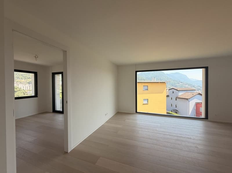 CANOBBIO - FULLY RENOVATED 4.5-ROOM PENTHOUSE WITH LAKE VIEW, TECHNOLOGY AND COMFORT (8)