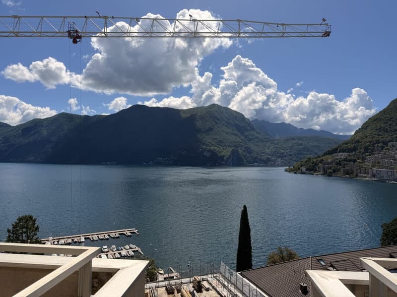 LUGANO - SUPER ATTICO DI RAPPRESENTANZA CON VISTA LAGO - PISCINA CONDOMINIALE NEL RESIDENCE CENTRAL PARK (1)