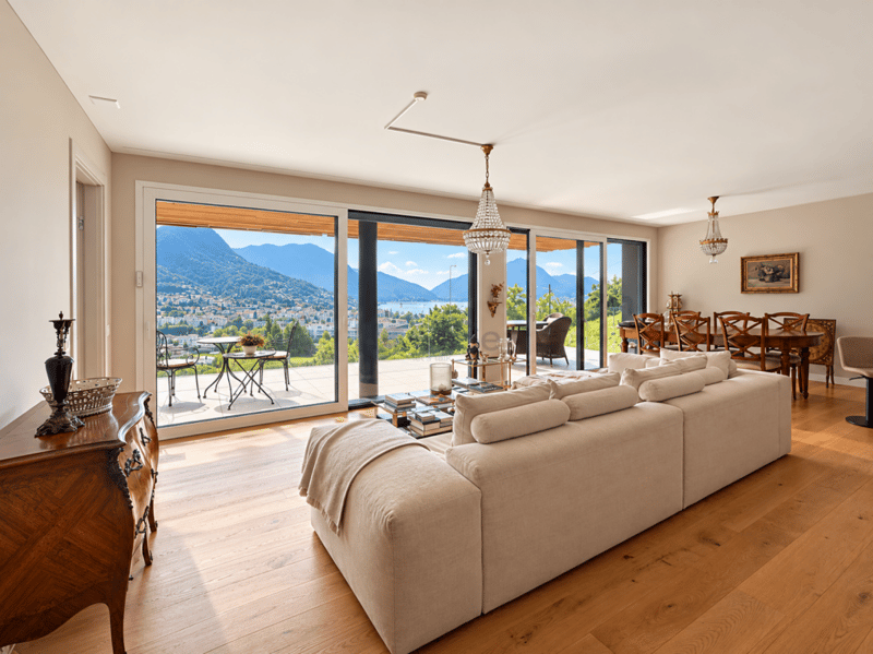 CANOBBIO - 4.5 LOCALI, FINITURE DI QUALITÀ, TERRAZZA VISTA LAGO E GIARDINO IN UN'UNICA SOLUZIONE (2)