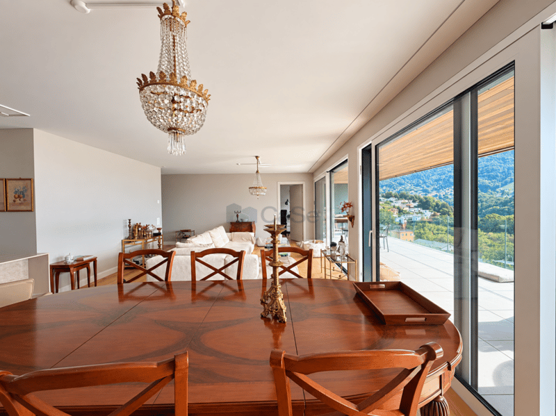 CANOBBIO - 4.5 LOCALI, FINITURE DI QUALITÀ, TERRAZZA VISTA LAGO E GIARDINO IN UN'UNICA SOLUZIONE (4)