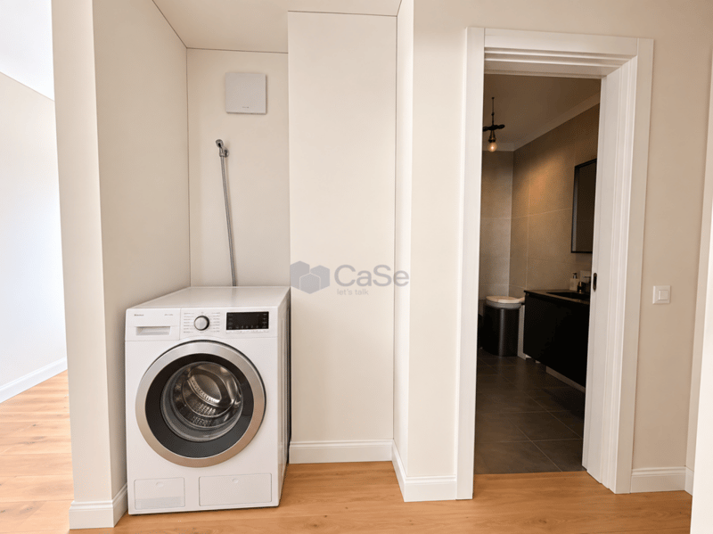 CANOBBIO - 4.5 LOCALI, FINITURE DI QUALITÀ, TERRAZZA VISTA LAGO E GIARDINO IN UN'UNICA SOLUZIONE (12)