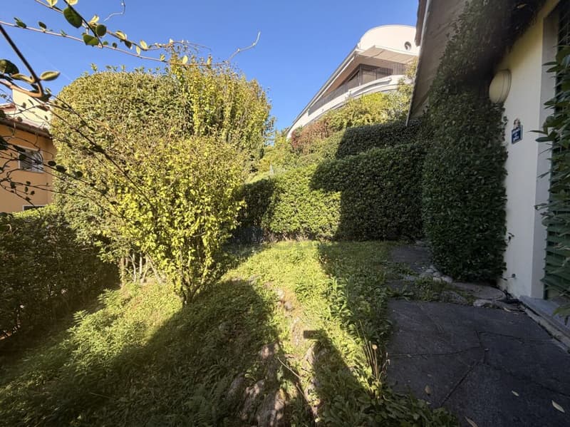 CaSe Immobiliare | 130 M² | 3 CAMERE DA LETTO | AMPIA TERRAZZA VISTA LAGO | GIARDINO | 2 POSTI AUTO (12)