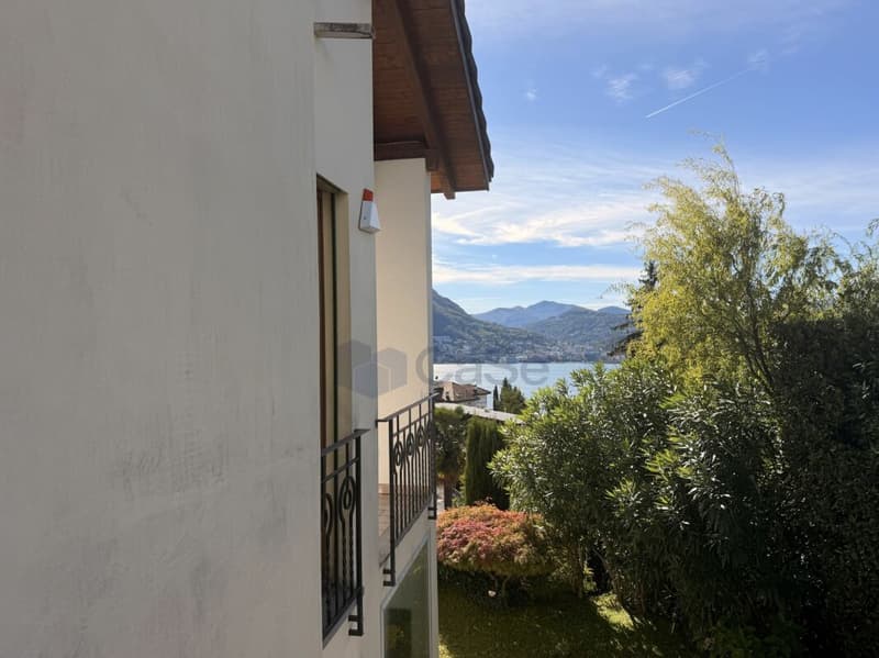 CaSe Immobiliare | 130 M² | 3 CAMERE DA LETTO | AMPIA TERRAZZA VISTA LAGO | GIARDINO | 2 POSTI AUTO (17)