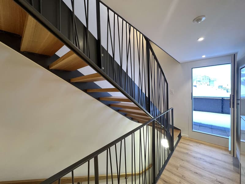 Maisonette 7,5 Zimmer Wohnung mit Terrasse, Garage und Parkplatz in Wildhaus (2)