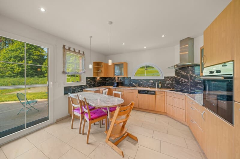Superbe villa individuelle avec un vaste terrain (6)