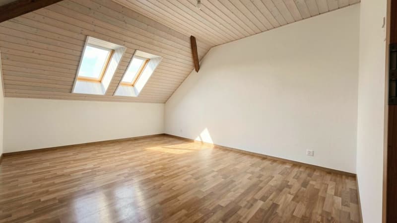 Duplex lumineux de 126 m² avec jardin commun dans un cadre verdoyant à Vuissens (3)