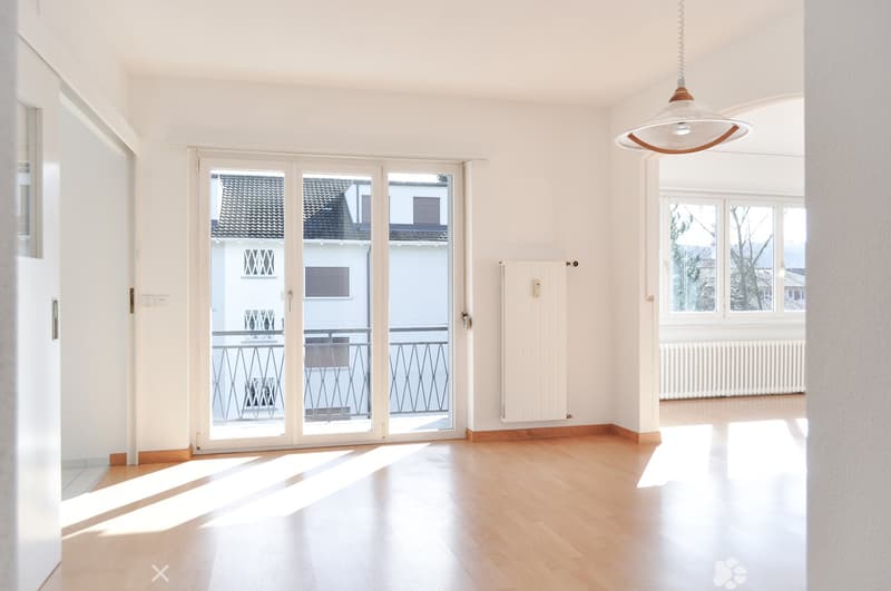 Charmante 4-Zimmer-Wohnung nahe des Zentrums Biel/Bienne (2)