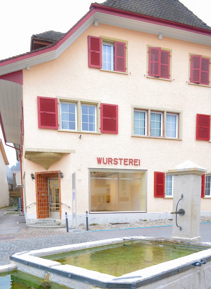 Ladenlokal im Erdgeschoss eines charmanten Altbaus in Erlach – sofort verfügbar (2)