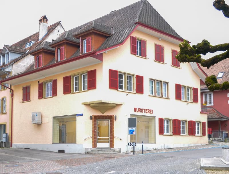 Ladenlokal im Erdgeschoss eines charmanten Altbaus in Erlach – sofort verfügbar (1)