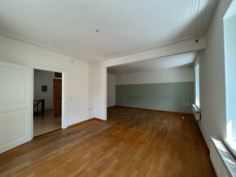 Haus-im-Haus-Feeling: Grosszügige 4-Zimmer-Maisonette-Wohnung in Binningen (5)