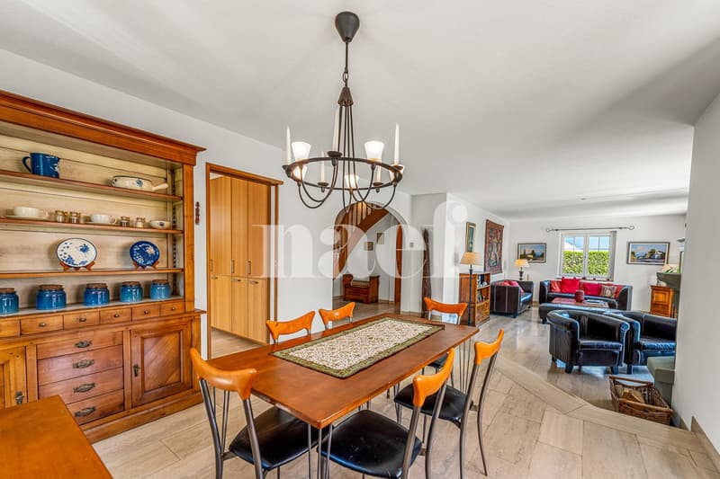 Maison individuelle de 5.5 pièces avec piscine à vendre à Neyruz (8)