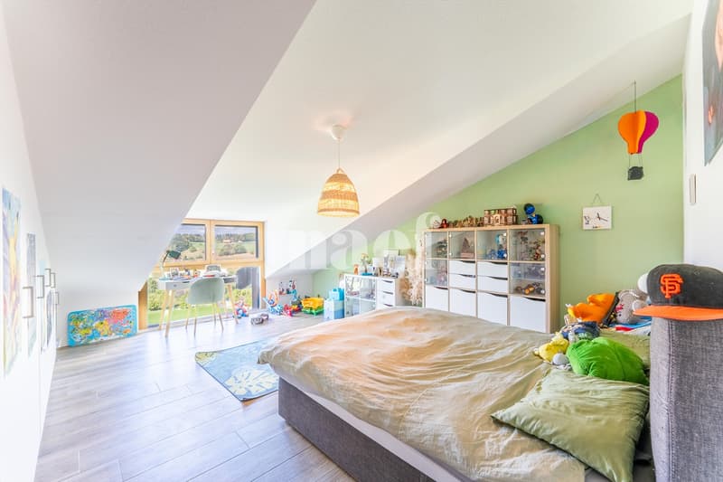 Spacieux appartement de 4.5 pièces en attique avec balcon à vendre à Prez-vers-Siviriez (5)